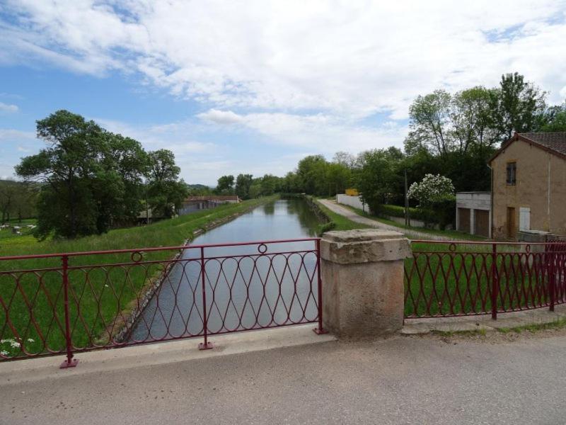 Le Chantemerle Climatise Apartment